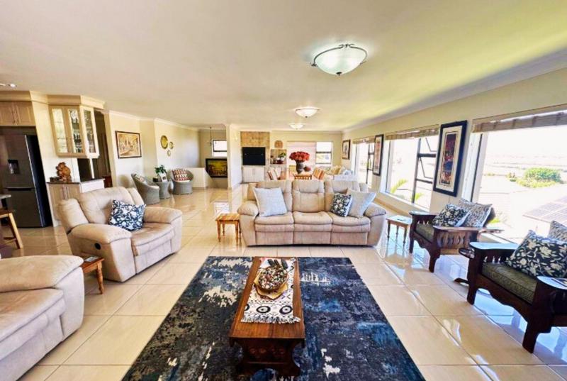 4 Bedroom Property for Sale in Monte Christo Western Cape